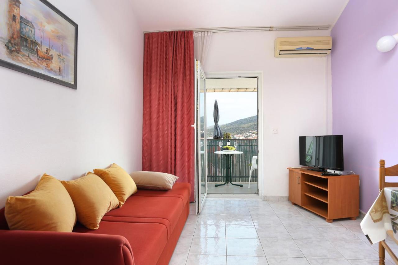 Apartments And Rooms With Parking Space Marina, Trogir - 5953 Exterior foto