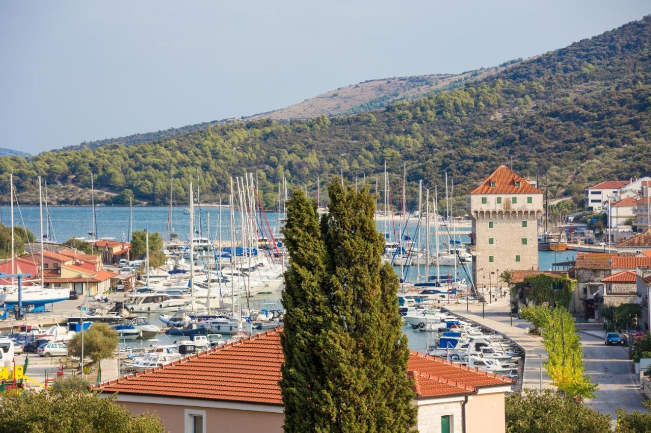 Apartments And Rooms With Parking Space Marina, Trogir - 5953 Exterior foto