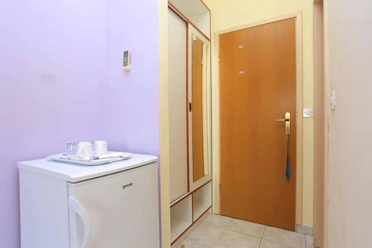 Apartments And Rooms With Parking Space Marina, Trogir - 5953 Exterior foto